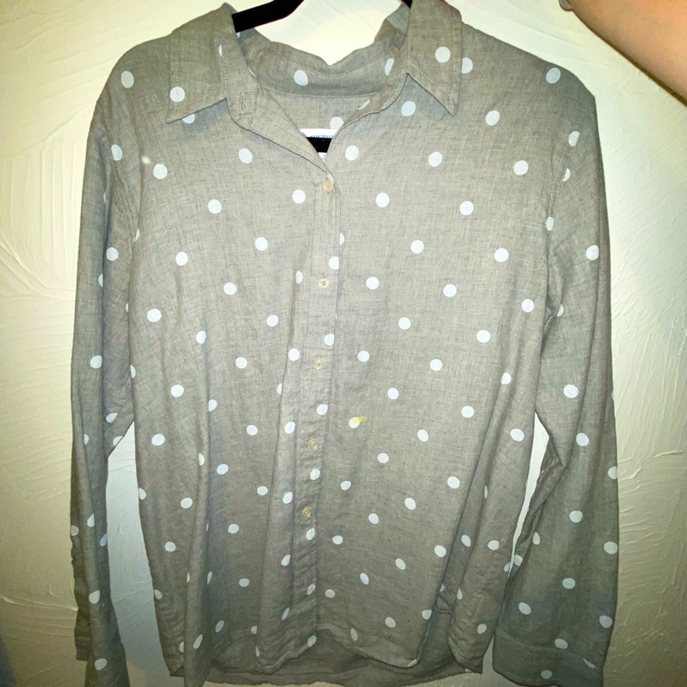 NEVER WORN WOMENS BUTTON DOWN